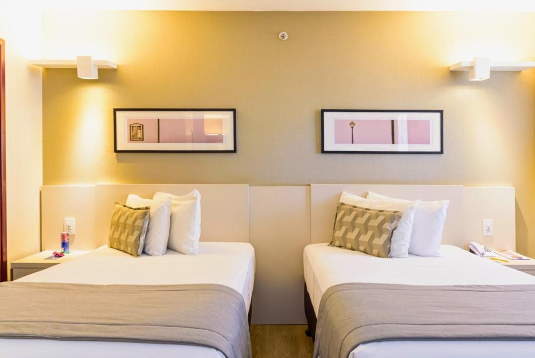 Comfort Suites Brasília Exterior photo