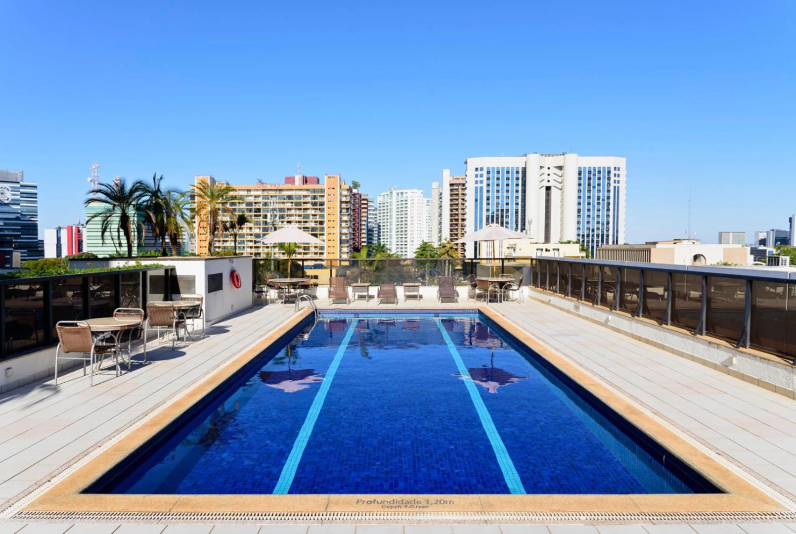 Comfort Suites Brasília Exterior photo